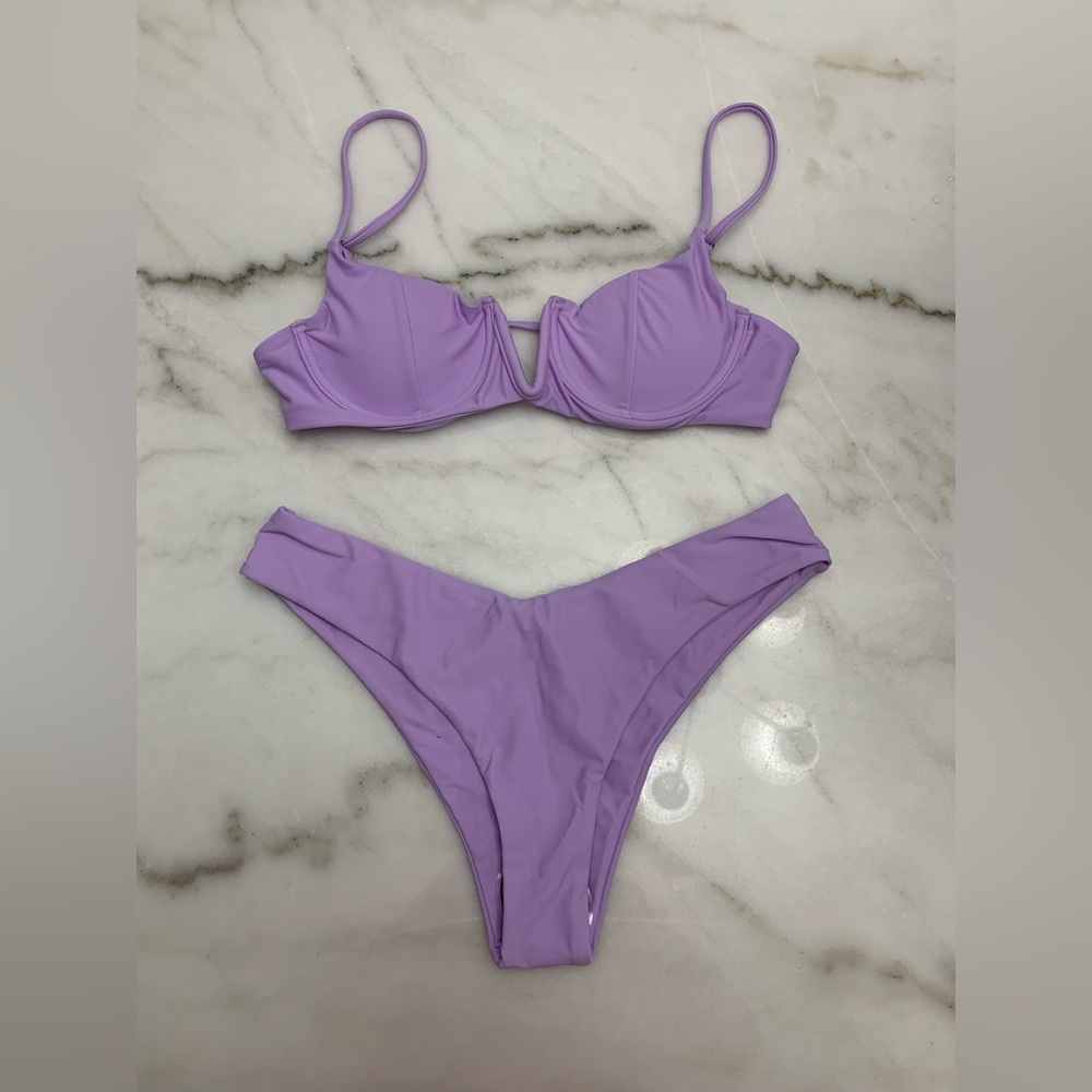 ✨NEW✨ Women’s purple bikini